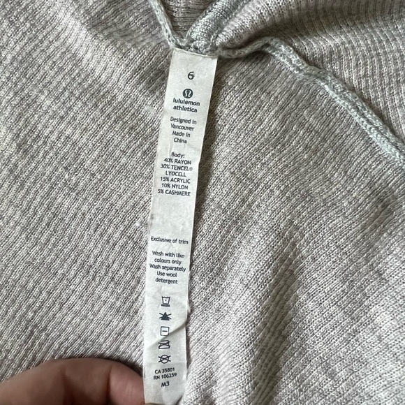 Lululemon Athletica Hooded Gray Cardigan Size 6 - Picture 4 of 5